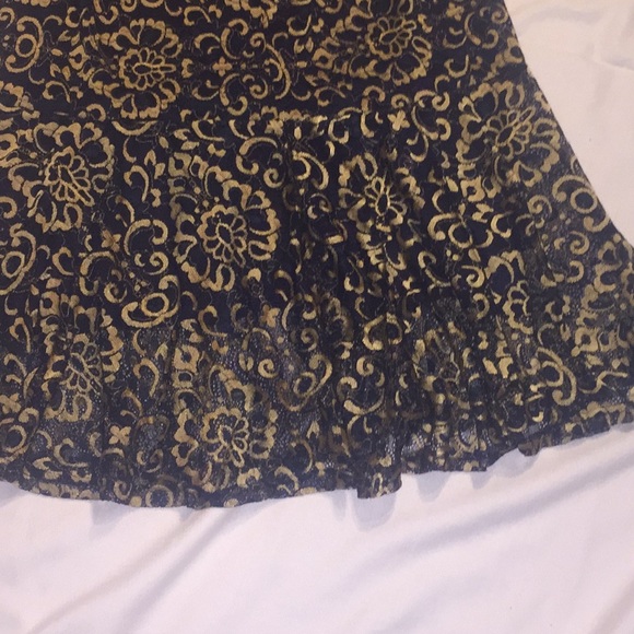 NWT navy and gold lace skirt with a ruffle hem. - Picture 2 of 5
